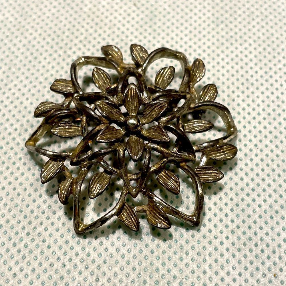 Vintage Sarah Coventry brooch